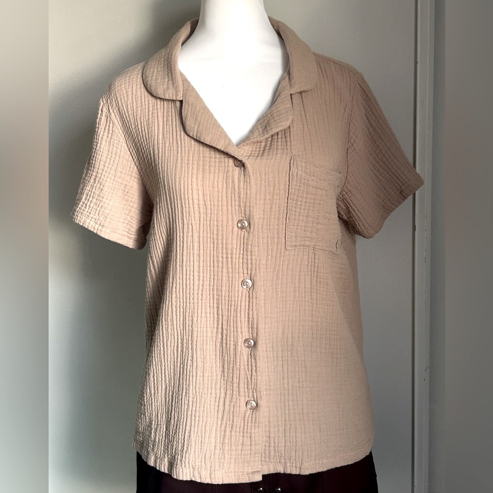Born Women’s Cotton Crinkle Gauze Short Sleeve Casual Button Up Shirt